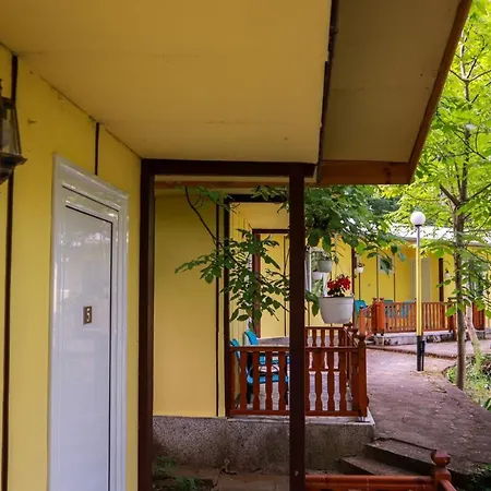 Pensjonat Pretty Bungalow In Kamena Village For 2 Or 3 Persons 3*