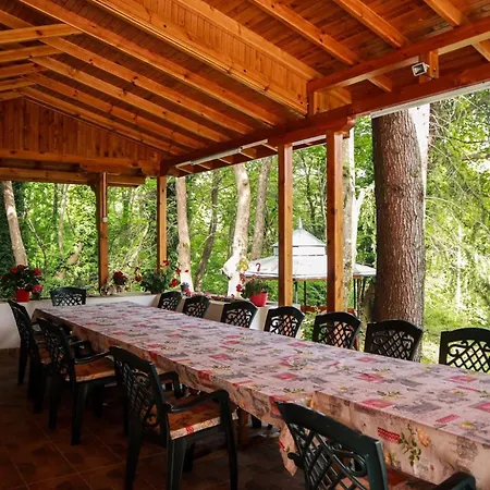 Affittacamere Pretty Bungalow In Kamena Village For 2 Or 3 Persons Kamena